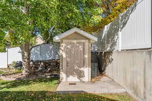 Outside storage shed