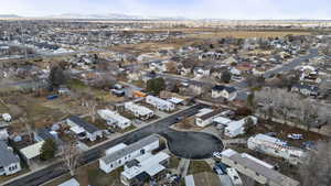 Aerial view with a mountain view