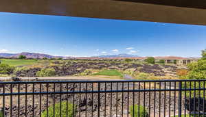 Balcony featuring a mountain view