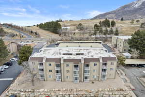 Drone / aerial view featuring a mountain view