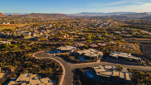 Bird's eye view with a mountain view