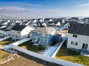 Birds eye view of property