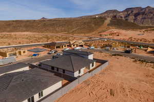 Aerial view with a mountain view