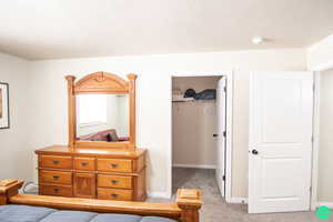 Bedroom with a walk in closet