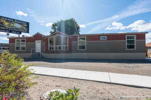 View of manufactured / mobile home