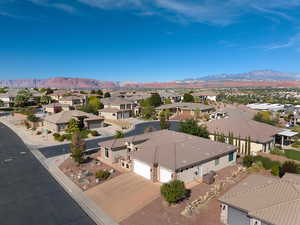 Bird's eye view with a mountain view