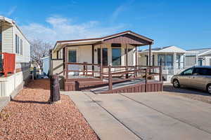 Manufactured / mobile home with a porch