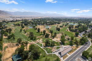 Drone / aerial view featuring a mountain view