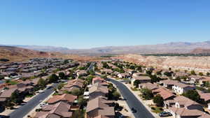 Bird's eye view with a mountain view