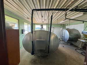 Interior details featuring concrete flooring