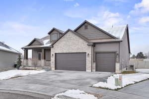 View of front of house featuring a garage