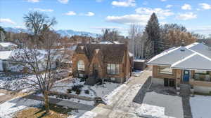 View of front of property featuring a mountain view