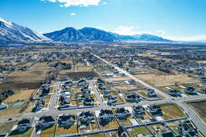 Bird's eye view featuring a mountain view