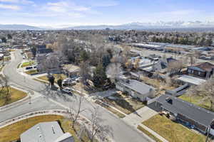 Birds eye view of property with a mountain view