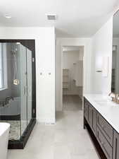 Master Bathroom to Master Closet