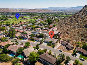 Bird's eye view featuring a mountain view