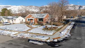 View of front of property featuring a mountain view