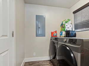 2 laundry rooms—one on each level!