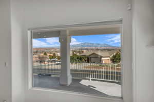 Interior details featuring a mountain view