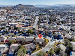 Drone / aerial view featuring a mountain view