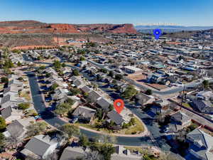 Bird's eye view with a mountain view