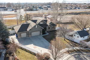 Birds eye view of property