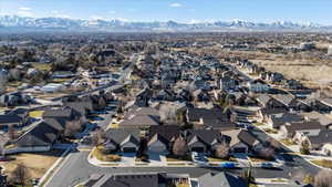 Bird's eye view with a mountain view
