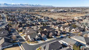 Drone / aerial view featuring a mountain view