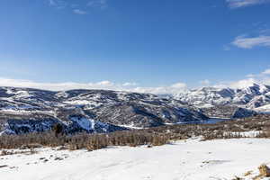 View of mountain feature