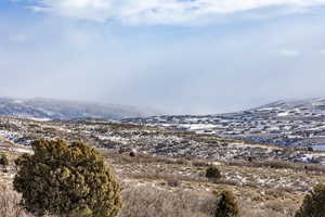 View of mountain feature