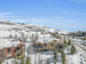 View of mountain feature