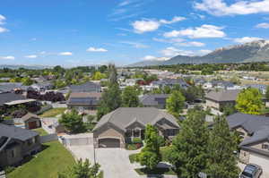 Bird's eye view featuring a mountain view