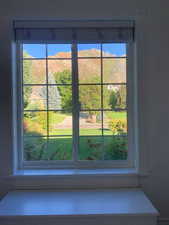 Interior details featuring a mountain view