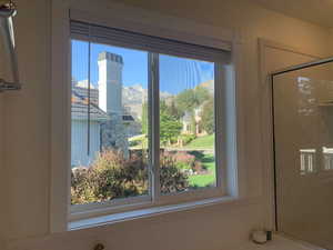 Room details featuring a mountain view