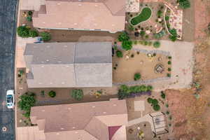 Birds eye view of property