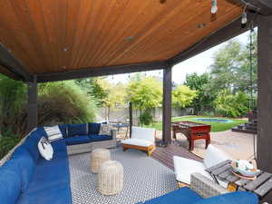 View of patio / terrace featuring an outdoor living space