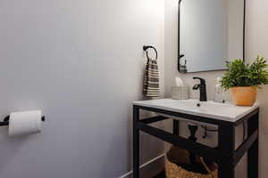 Bathroom with sink