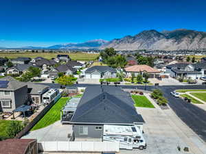 Aerial view with a mountain view