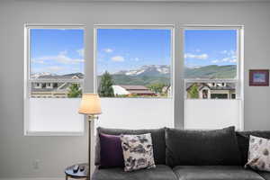 Living room featuring a mountain view