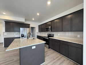 Flagstone colored cabinets, Single bowl sink