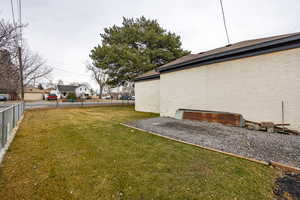 View of side yard