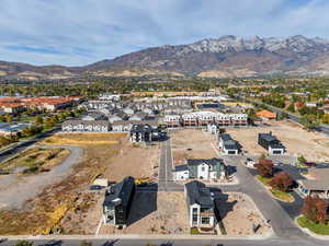 Bird's eye view with a mountain view