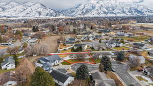 Drone / aerial view featuring a mountain view