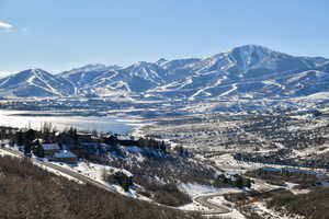 View of mountain feature