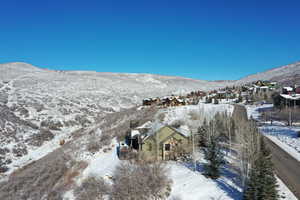 View of mountain feature