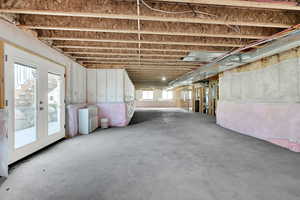 Natural light and daylight / Walkout basement