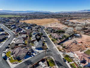 Bird's eye view featuring a mountain view