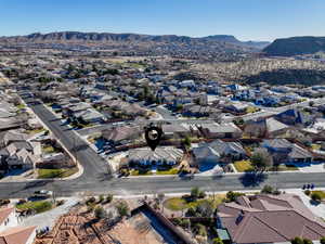 Bird's eye view featuring a mountain view