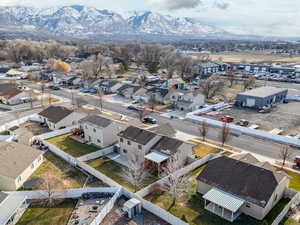 Bird's eye view with a mountain view