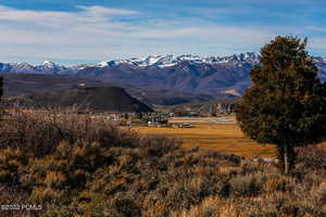 View of mountain feature